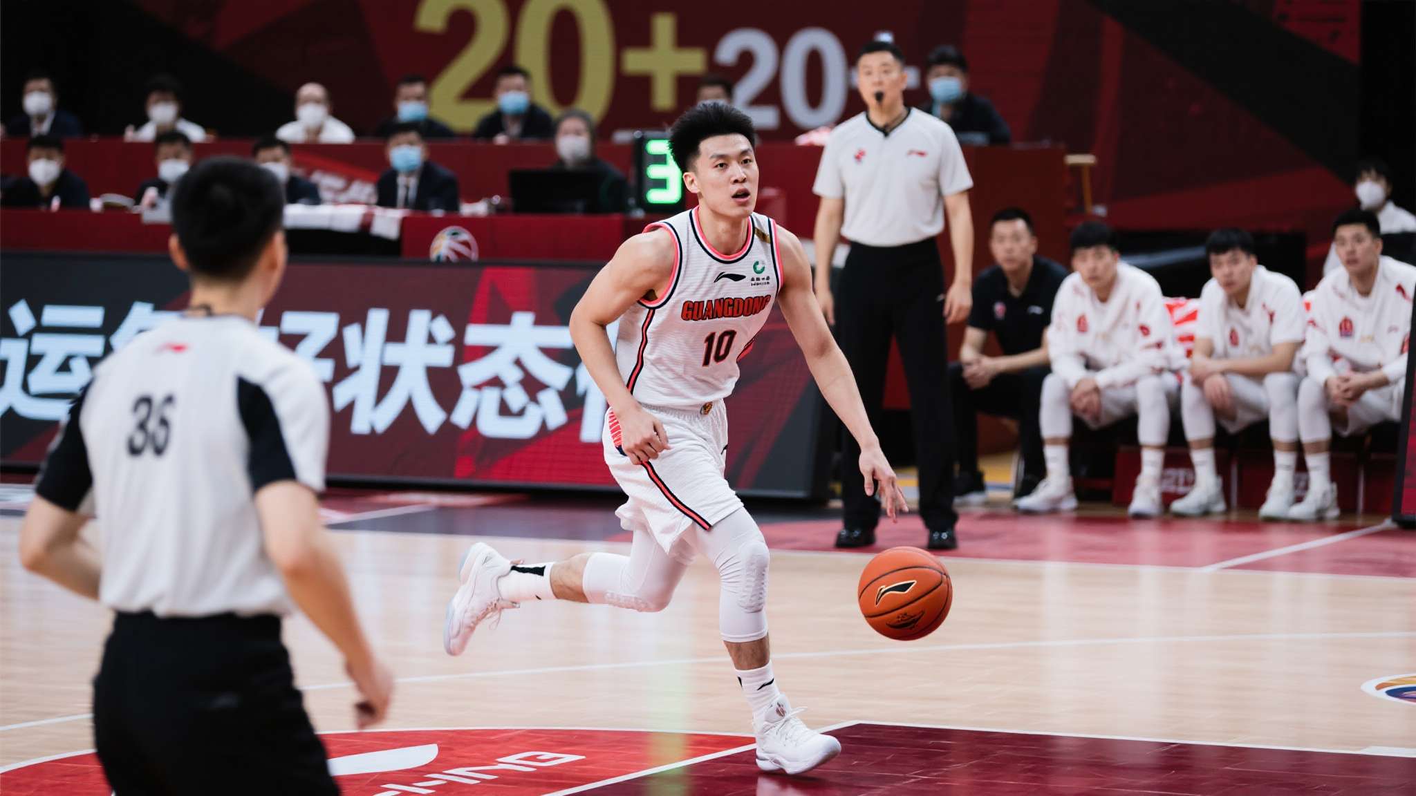陈家政为何能够单节砍下20分?答案似乎和你想的不太一样! 陈家政为何能够单节砍下20分?答案似乎和你想的不太一样!